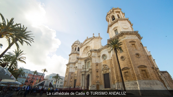 La cathédrale de Cadix TURISMO ANDALUZ