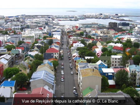 Vue de Reykjavik depuis la cathédrale G. Le Blanc