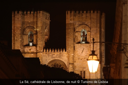 La Sé, cathédrale de Lisbonne, de nuit Turismo de Lisboa