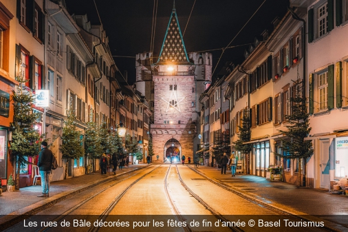 Les rues de Bâle décorées pour les fêtes de fin d’année Basel Tourismus