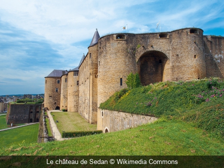 Le château de Sedan Wikimedia Commons