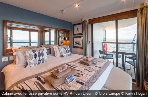Cabine avec terrasse privative sur le RV African Dream CroisiEurope © Kevin Hogan