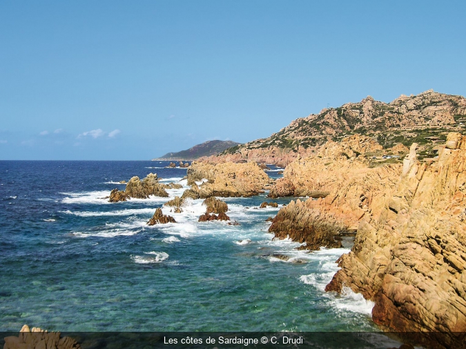 Les côtes de Sardaigne © C. Drudi