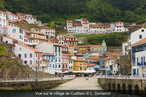 Vue sur le village de Cudillero L. Domench