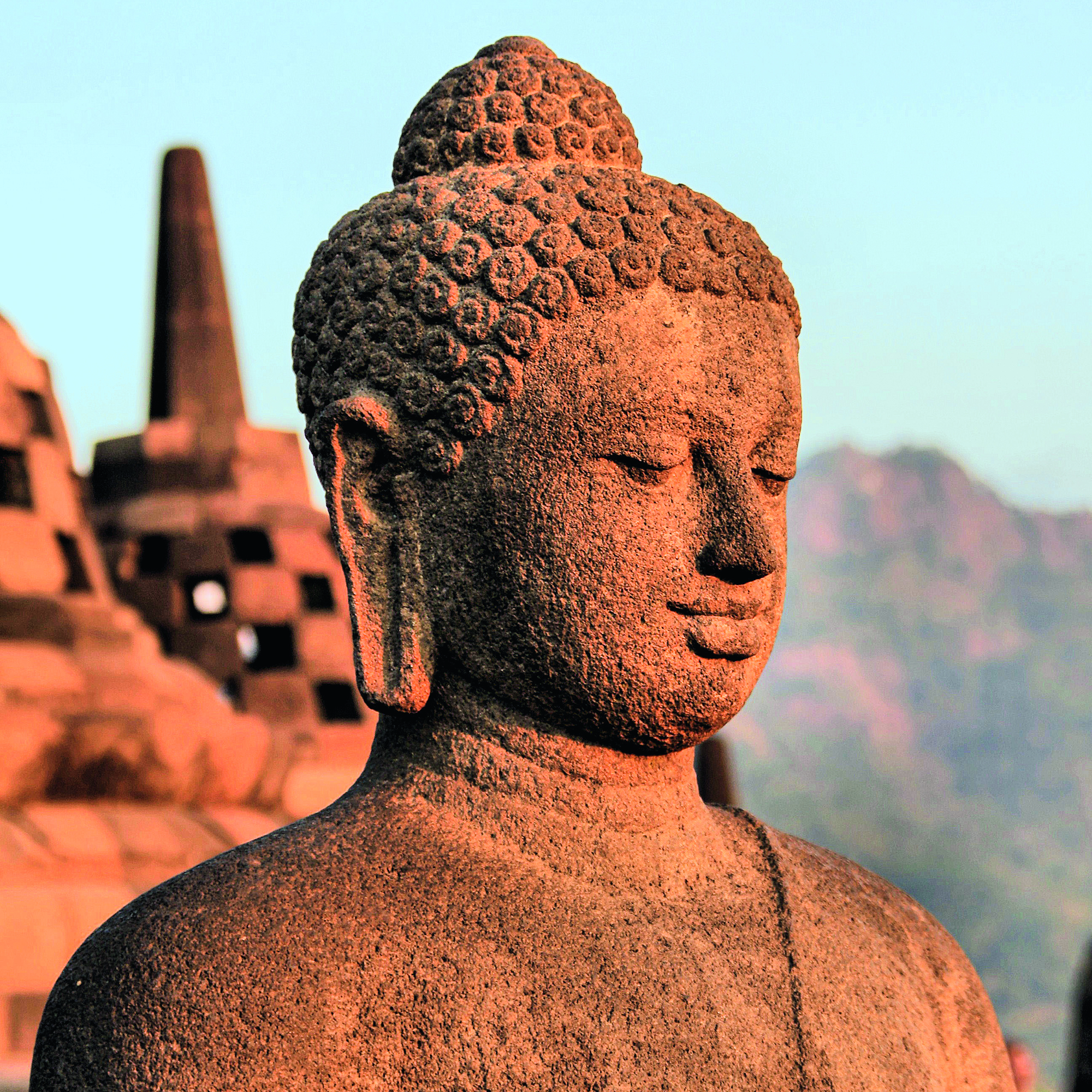 Statue de Bouddha sur le site de Borobudur, sur l’île de Java en Indonésie